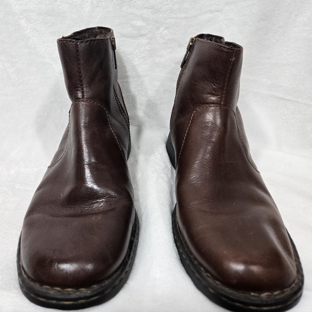 Born Tricia Zip Ankle Bootie Chunky Lug Sole Dark Brown Leather Size 9.5M
